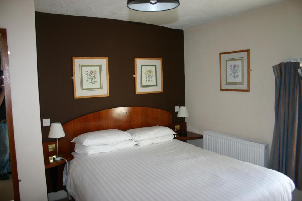 The Vaults Hotel Shrewsbury Room photo